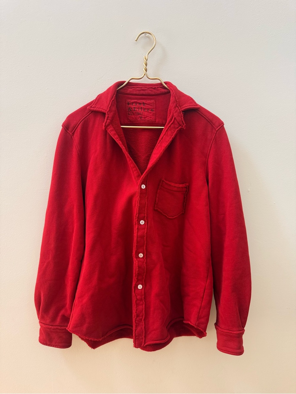 ✨ Frank & Eileen Eileen Relaxed Button Up Triple Fleece in Crimson ✨ - Picture 4 of 7